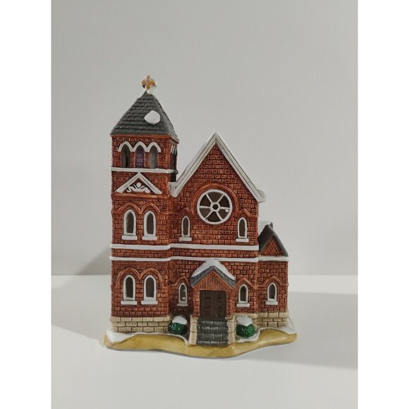 Church on Main Street from the Lefton Colonial Village collection, Antique Model - Picture 2 of 16